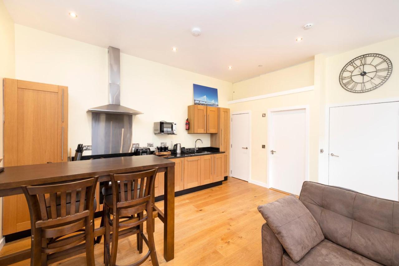 Joivy 1 Bed Flat In Old Town, Next To St Giles Cathedral Apartment Единбург Екстериор снимка